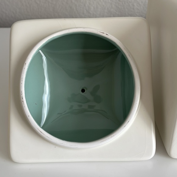 THRESHOLD China All White Square Jar With Cardinal Lid - Picture 8 of 15